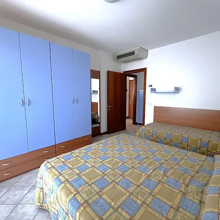 Modern Seaside Escape With Pool Near The Sea *