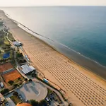 Apartamento Modern Seaside Escape With Pool Near The Sea Bibione