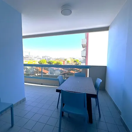 Modern Seaside Escape With Pool Near The Sea