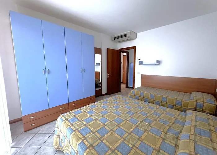 Modern Seaside Escape With Pool Near The Sea *