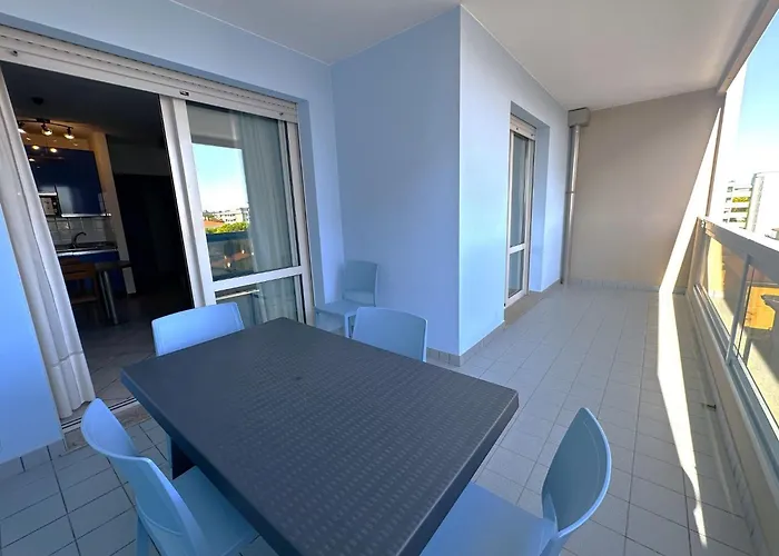 Appartamento Modern Seaside Escape With Pool Near The Sea *