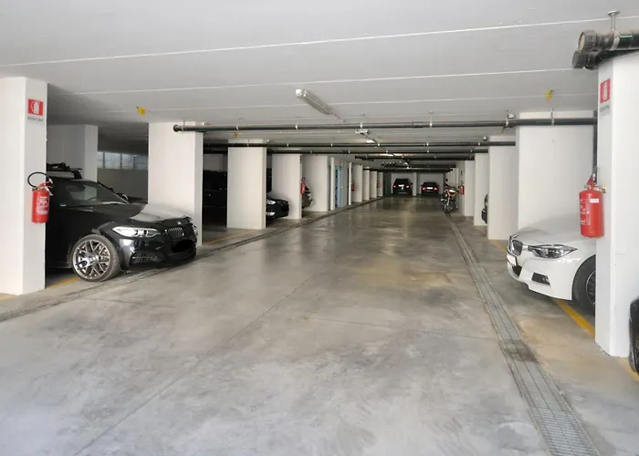 Modern Seaside Escape With Pool Near The Sea Appartamento *